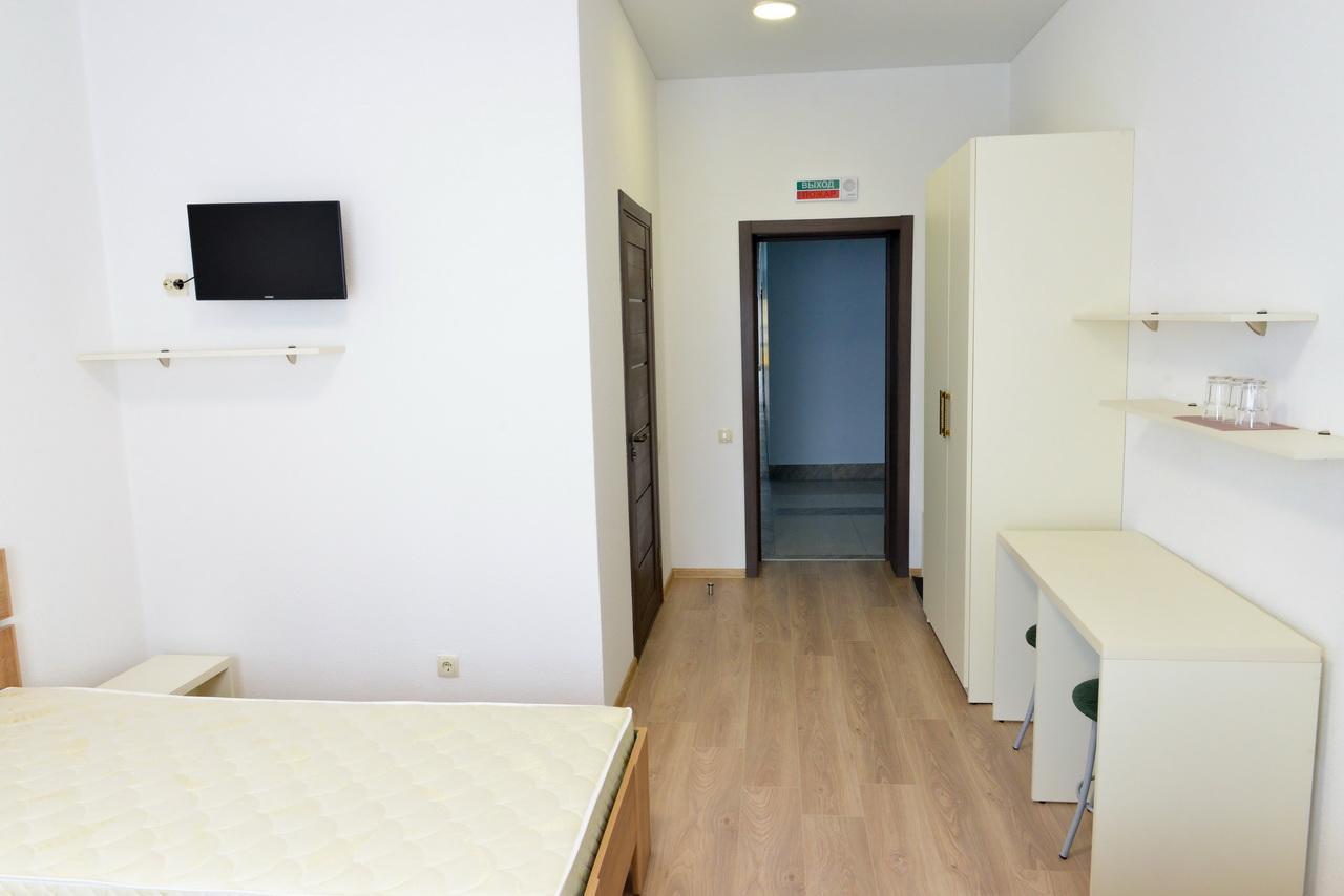 Grad Hotel Ashmyany 外观 照片