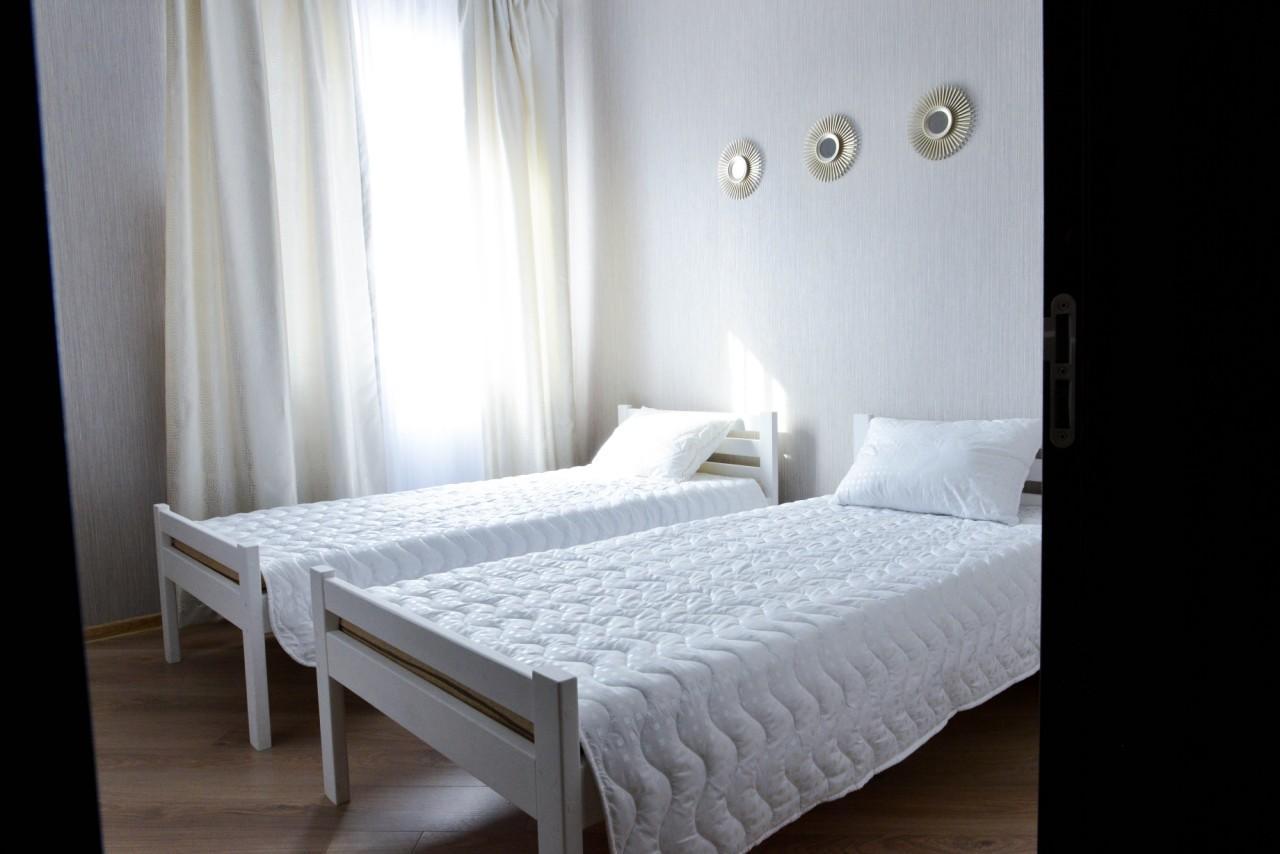 Grad Hotel Ashmyany 外观 照片